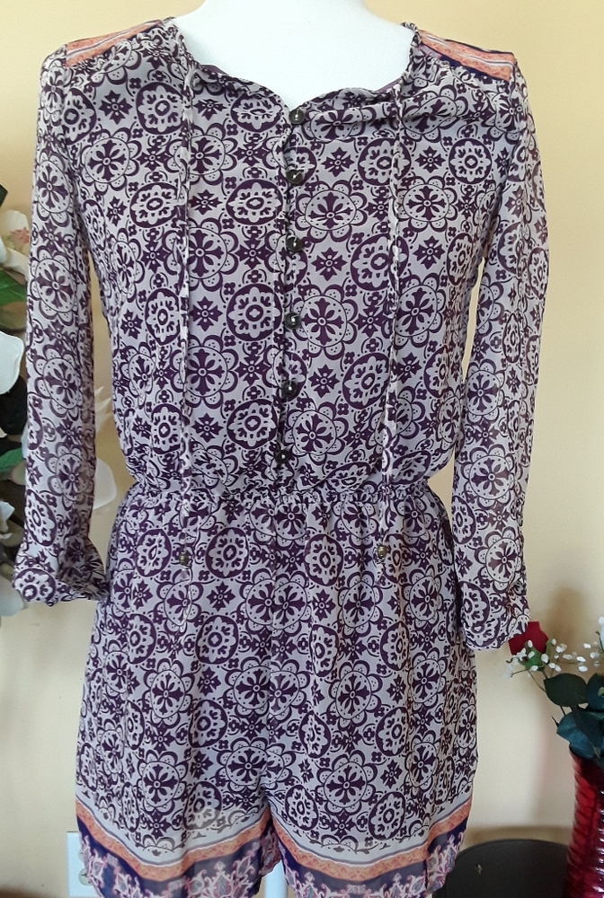 Xhilaration XS Romper, open button front.